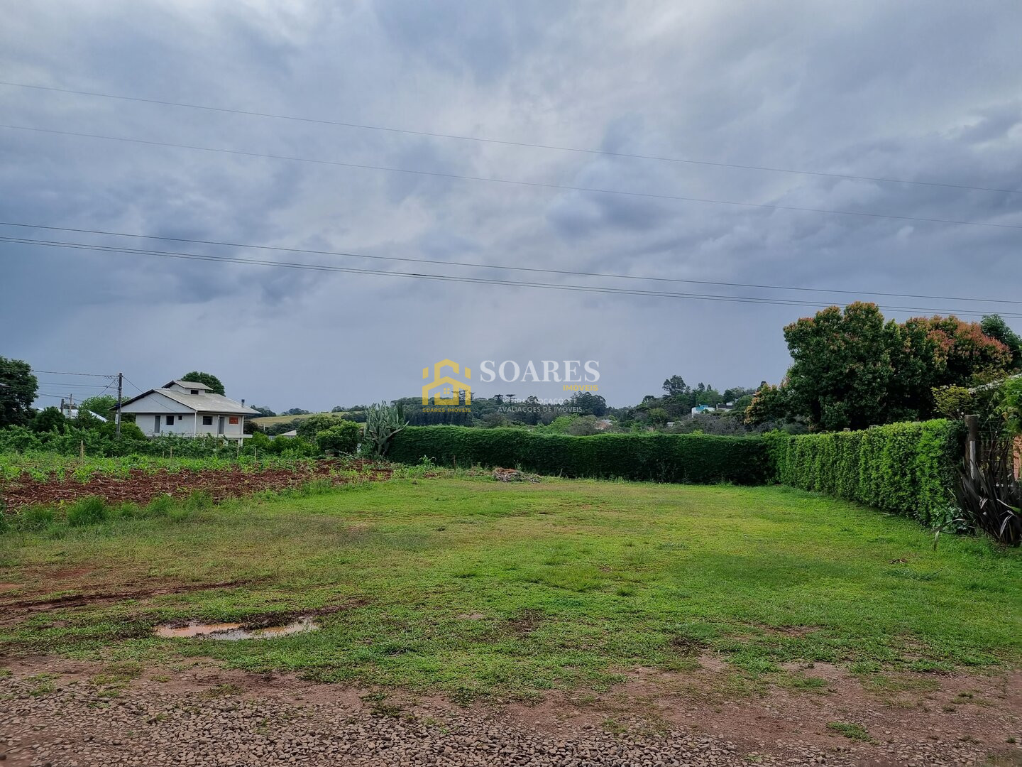 Vende-se Terreno